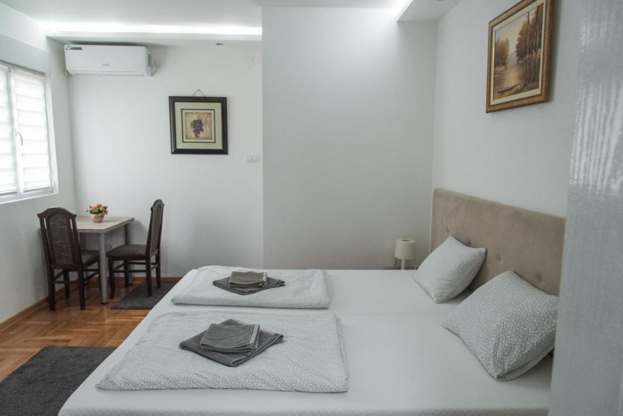 Apartman Tea Belgrado Esterno foto